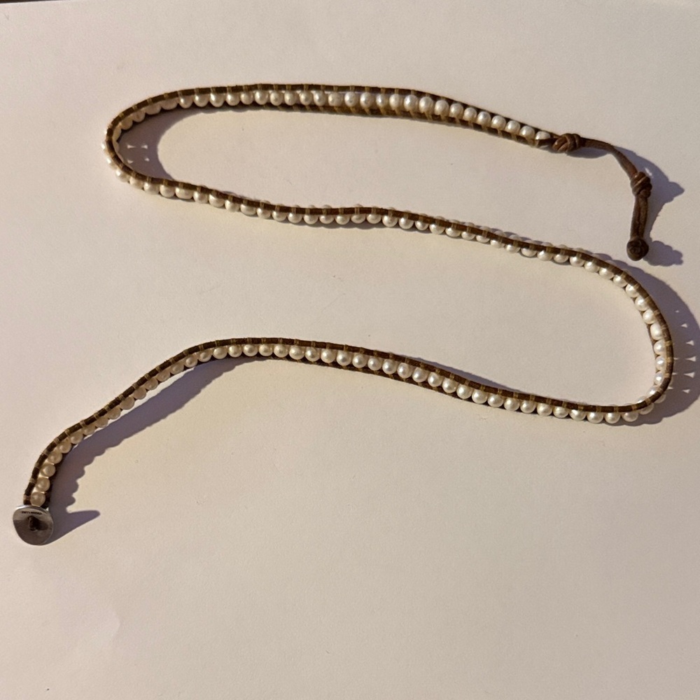 Elegant Pearl and Brown Leather wrap bracelet! 21”